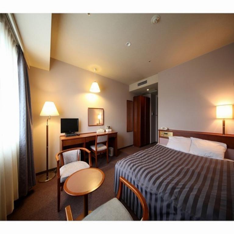 Hotel Crown Hills Takefu Echizen  Экстерьер фото